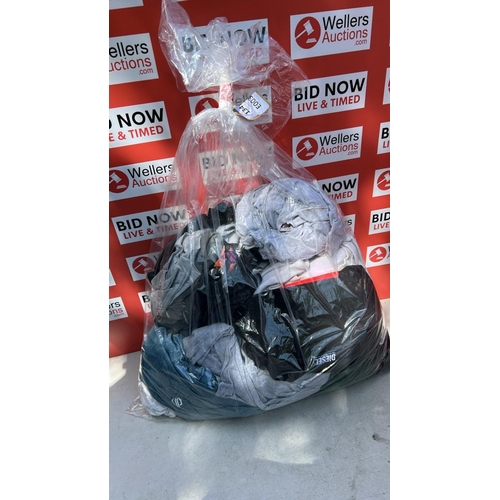 Lot 2260      