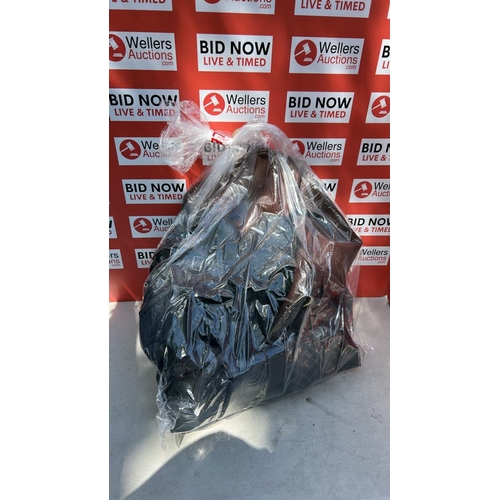 Lot 2264      
