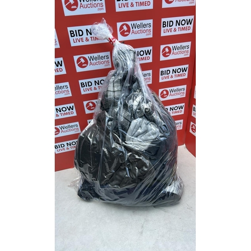 Lot 2271      