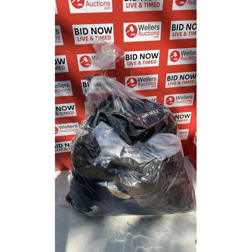 Lot 2297      