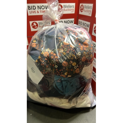 Lot 1012      