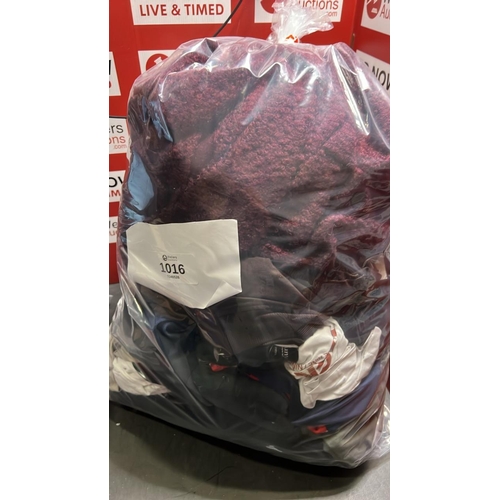 Lot 1016      