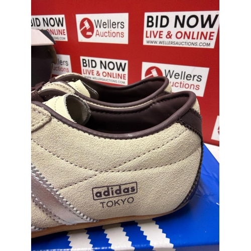 1060 - LADIES NEW ADIDAS TOKYO TRAINERS / UK 5