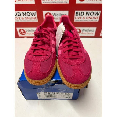 1062 - CHILDRENS NEW ADIDAS HANDBALL SPEZIAL / UK 3