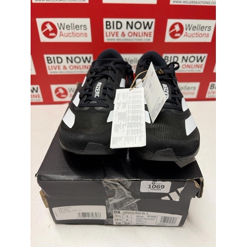 1069 - CHILDRENS ADIDAS ADIZERO EVO SL J  TRAINERS / UK 3