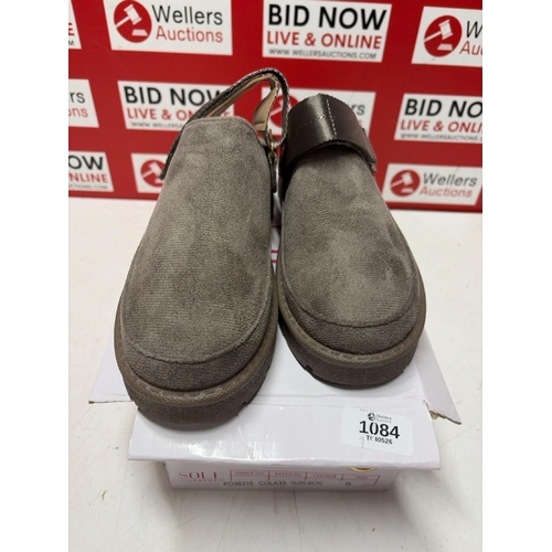 1084 - LADIES NEW SOLE TRAINER TAUPE MULE / SIZE 5