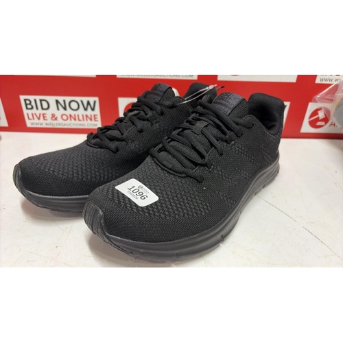 1096 - GENTS NEW KARRIMOR DUMA TRAINER / UK 8