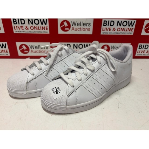 1098 - ADIDAS WHITE TRAINER / UK 6