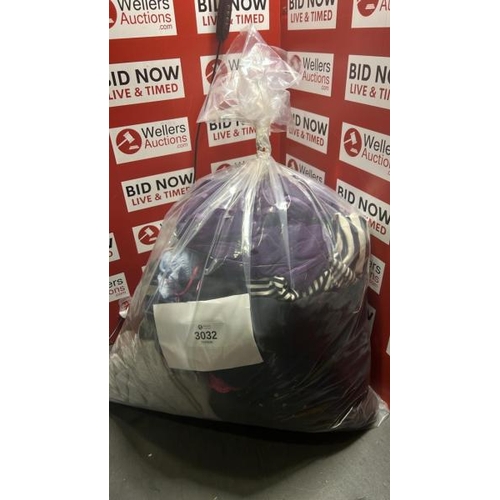 Lot 3032      