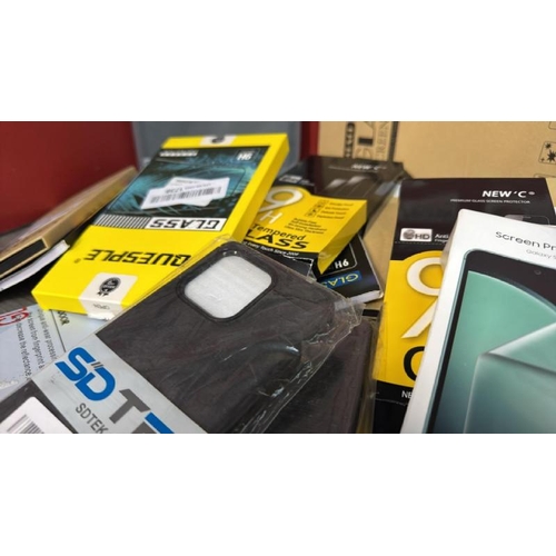 9139 - PHONE & TABLET SCREEN PROTECTORS AND CASES [51]