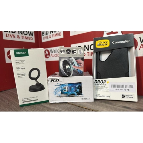 9142 - TECH SELECTION INCL. OTTERBOX PHONE CASE, PHONE MOUNTS AND MORE [51]