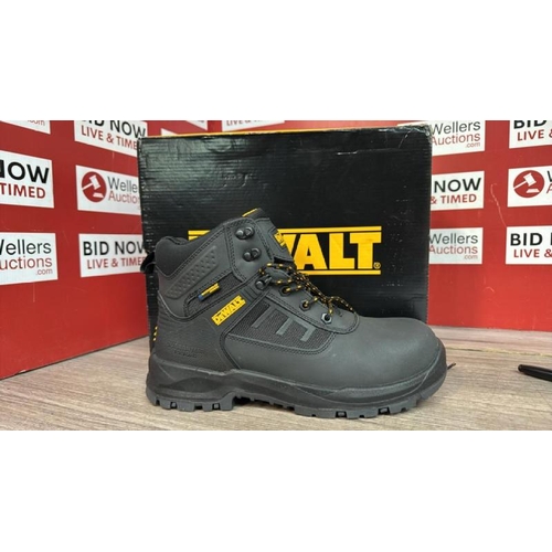 9149 - DEWALT DOUGLAS BLACK STEEL TOE SAFTEY BOOTS / UK 10 [51]