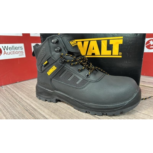 9149 - DEWALT DOUGLAS BLACK STEEL TOE SAFTEY BOOTS / UK 10 [51]