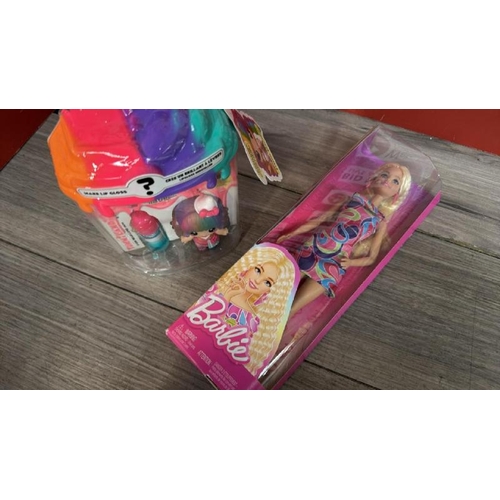 9175 - X2 INCL. BARBIE & YUMI LAND FIGURES [51]