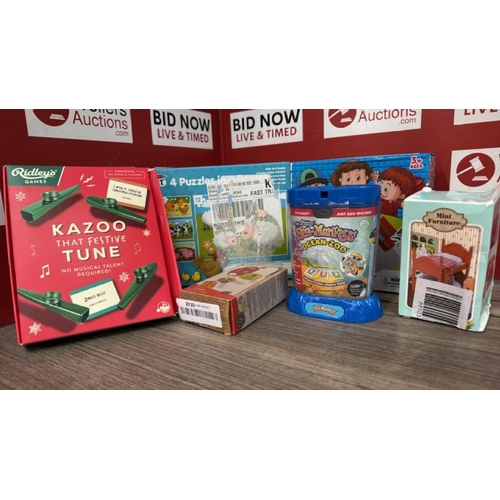 9176 - TOYS SELECTION INCL. KAZOO GAME, PUZZLES AND MORE [51]