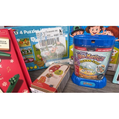 9176 - TOYS SELECTION INCL. KAZOO GAME, PUZZLES AND MORE [51]