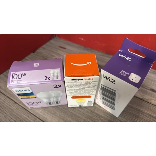 9191 - WIZ SMART PLUG, PHILIPS & AMAZON LIGHT BULBS [51]