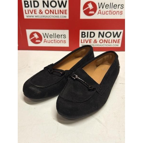 2011 - CHILDRENS NEW RIVER ISLAND FLATS / SIZE 1