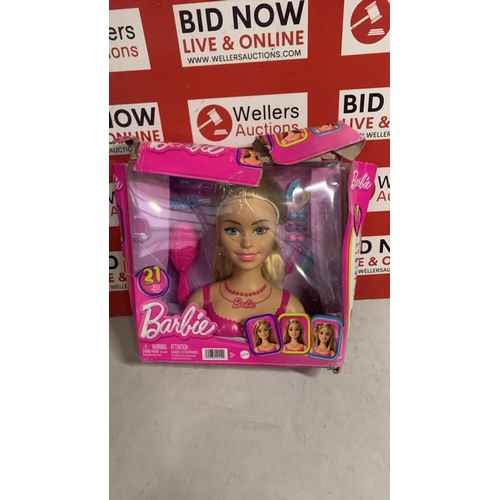 2020 - BARBIE HAIRSTYLING SET WITH ACCESSORIES