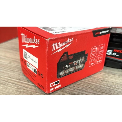 9036 - MILWAUKEE M18 RED LITHIUM 18V BATTERY [51]