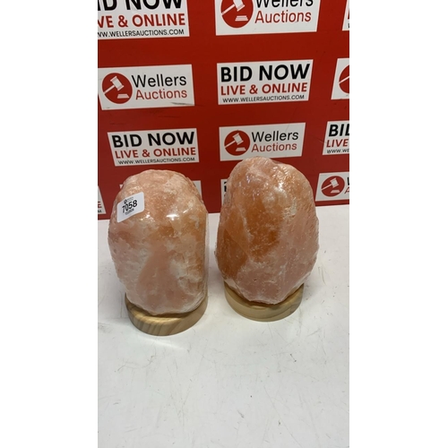 7058 - X2 NEW AND SEALED PINK HIMALAYAN SALT LAMPS