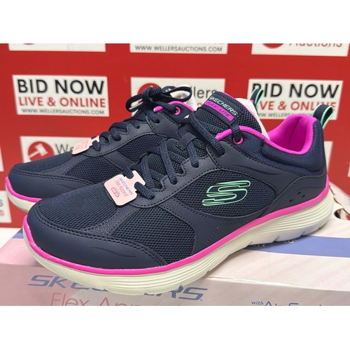 7258 - LADIES NEW SKECHERS FLEX APPEAL FRESH TOUCH / SIZE 7