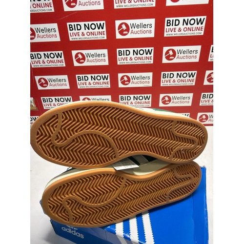 7260 - GENTS NEW ADIDAS CAMPUS 00'S / SIZE 7.5