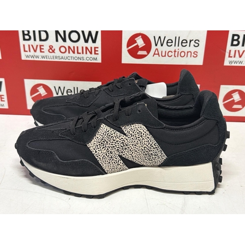 7289 - LADIES NEW NEW BALANCE TRAINERS / SIZE 5.5