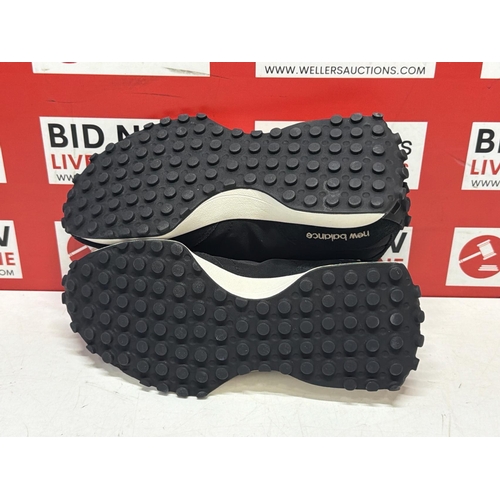 7289 - LADIES NEW NEW BALANCE TRAINERS / SIZE 5.5