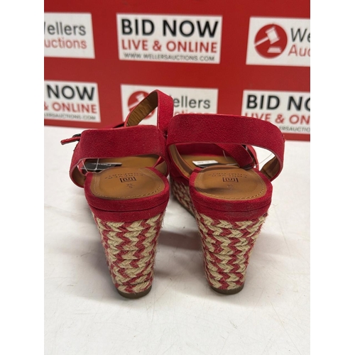 7291 - LADIES NEW NEXT WEDGE SANDAL / SIZE 5