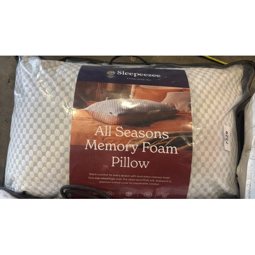 7429 - NEW SLEEPEEZEE ALL SEASONS MEMORY FOAM PILLOW