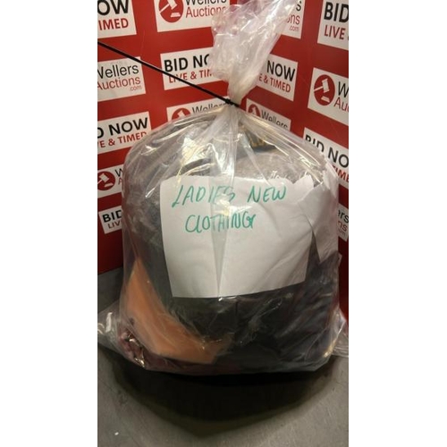Lot 1035      