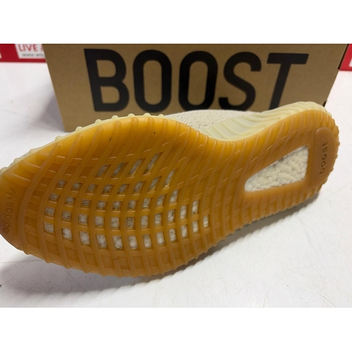 3134 - GENTS PRE-OWNED ADIDAS YEEZY BOOST 350, SIZE 9