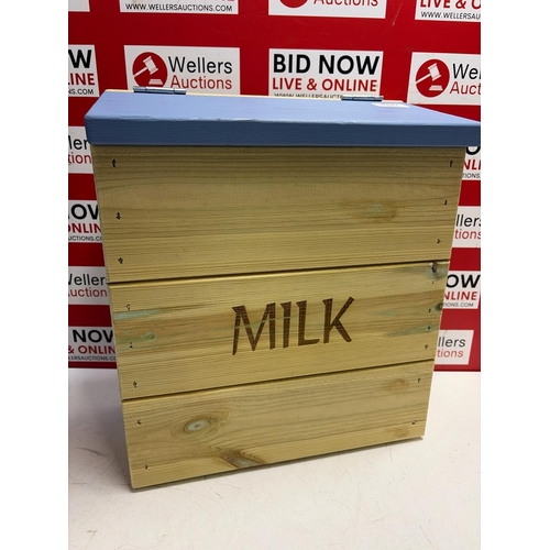 3137 - NEW WALL MOUNTED MILK STORAGE BOX