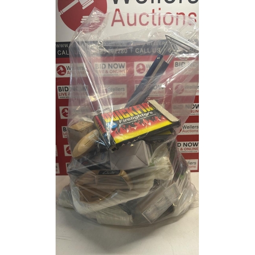 3158 - LARGE BAG OF ASSORTED HOUSEHOLD ITEMS INC FIRELIGHTERS, CHOPPING BOARD, SEAL WRAPS, CLARKS WOODEN SH... 