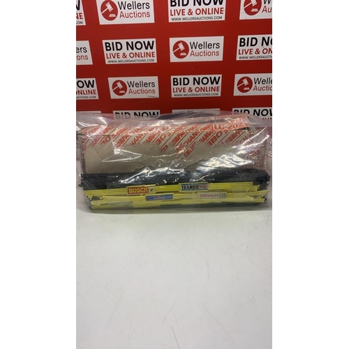 3325 - RETRO MATCHBOX ASSORTED TRACK INCLUDING LC0201 & LC206