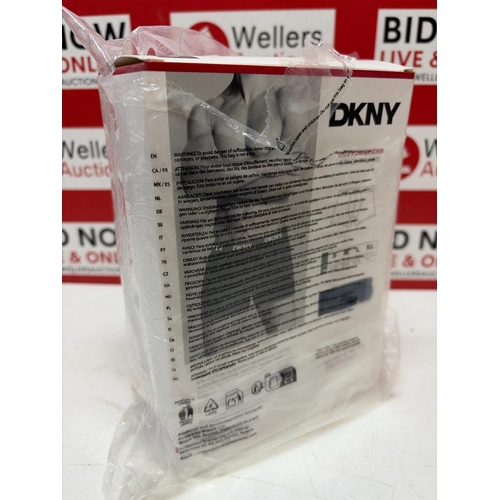 3372 - GENTS NEW DKNY COTTON BLEND BOXER SHORTS 5 PACK / SIZE S