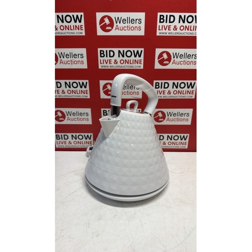 Lot 3055      