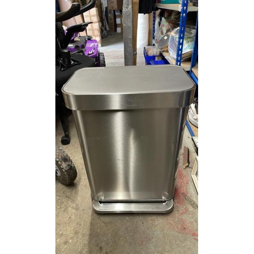 Lot 6002      