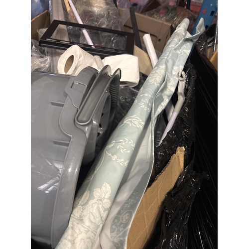 17 - PALLET OF MIXED ITEMS