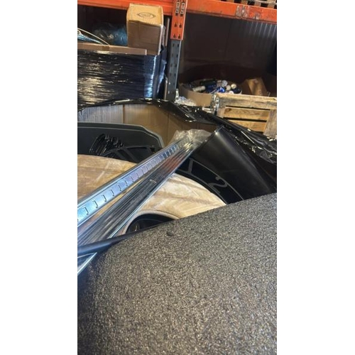 28 - PALLET OF MIXED ITEMS