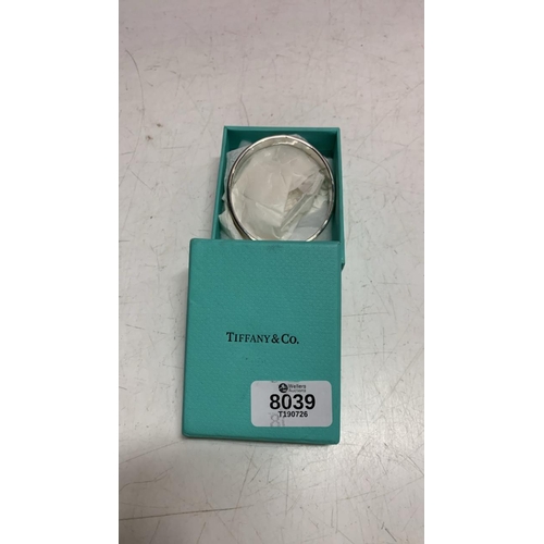 Lot 8039      