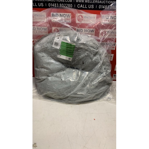 Lot 8044      