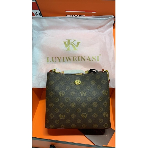 Lot 8045      