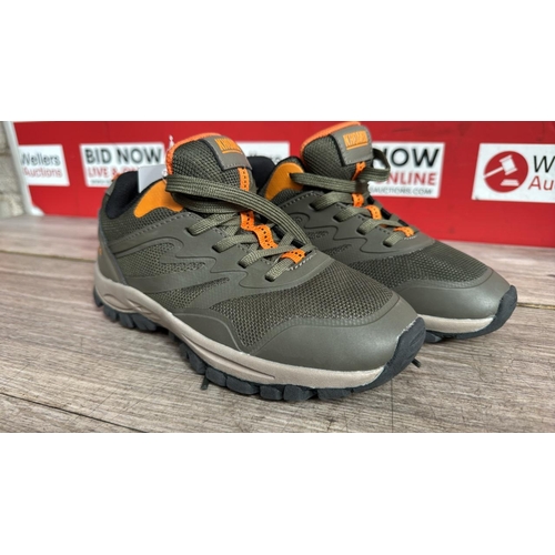 Lot 8555      