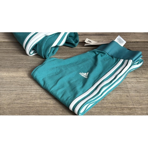 Lot 8559      