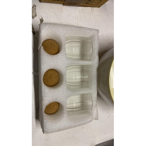 3037 - NEW OXO SALAD SPINNER AND 3X SMALL DRINKING GLASSES