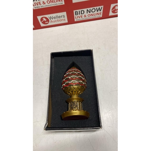 3038 - NEW GUNES ISALMIC TABLE DECOR GOLD EGG SCULPTURE FIGURE