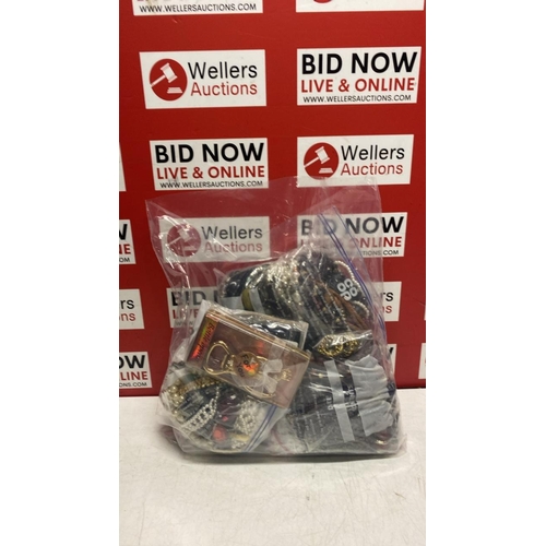 3059 - BAG OF MIXED JEWELLERY INC NECKLACES, BRACELETS, KEYRINGS