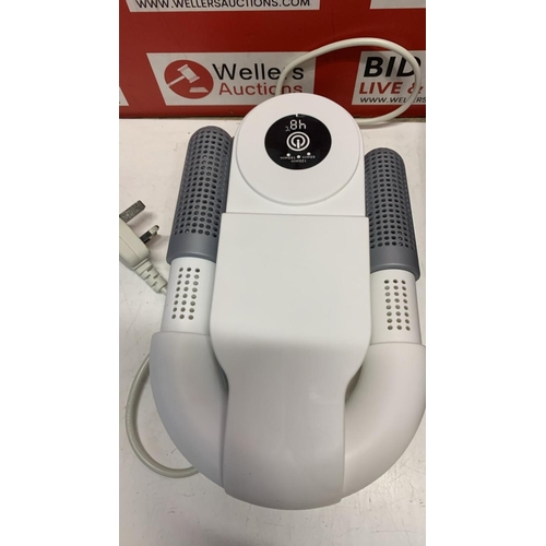 5039 - NEW ELECTRIC SPRAY RETRACTABLE AIR CUSHION COMB AND NEW PORTABLE ELECTRIC SHOE AND BOOT DRYER